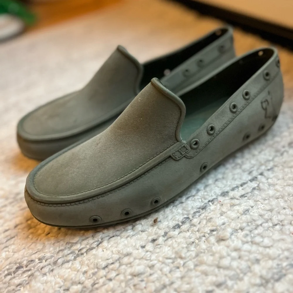 NWOT Cacatoes Men’s Waterproof Rubber Loafers